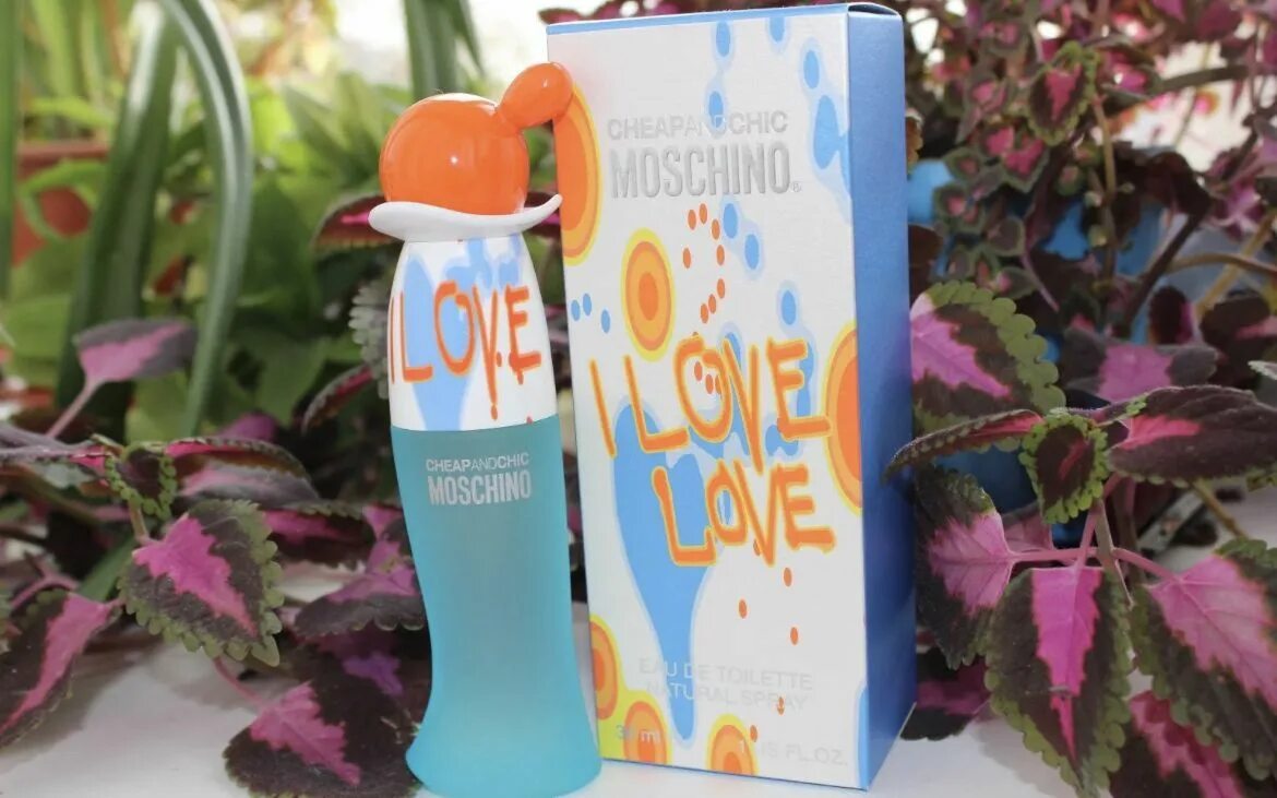 Духи лав лав отзывы. Moschino cheap and Chic i Love Love 50 мл. Moschino i Love Love туалетная вода 100 мл. Moschino cheap & Chic i Love Love EDT, 100 ml. Духи i Love Love Moschino 30 мл.