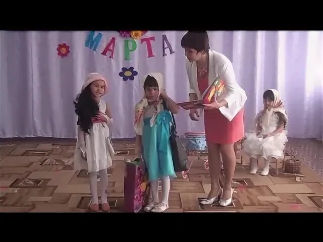 Про бабушку средняя группа. Сценка про бабушку в средней группе. сценка две бабушки. мини сценка 2 старушки. сценка две бабушки 4 класс.
