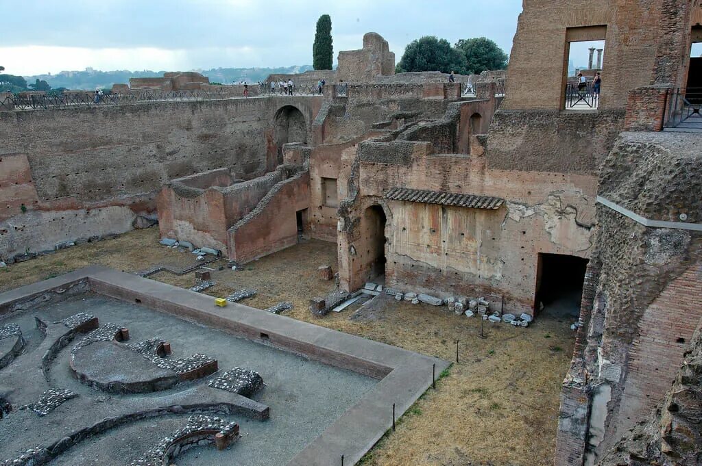 Античный рим архитектура. Империя древнего рима. Амфитеатр флавиев в риме (колизей). Москва третий рим егэ. Колизей в риме.