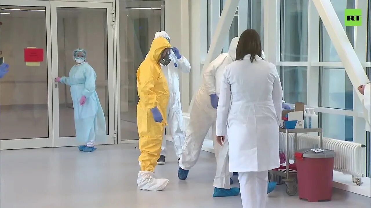 Коммунарка амбулаторный корпус больница. Коммунарка больница зимой. Коммунарка посещение больных. Коммунарка больница ковид. Коммунарка больница новая коронавирус.