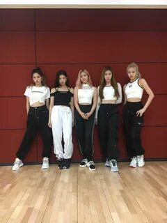 Itzy dance
