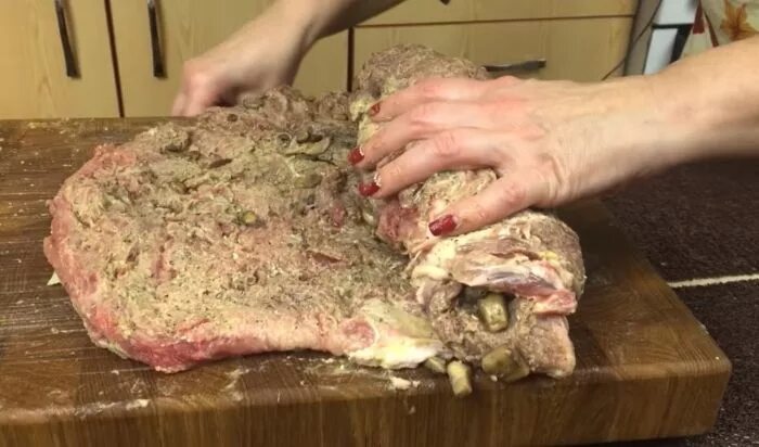Рулет из свиной брюшины вареный - пошаговый рецепт с фото на Повар.ру
