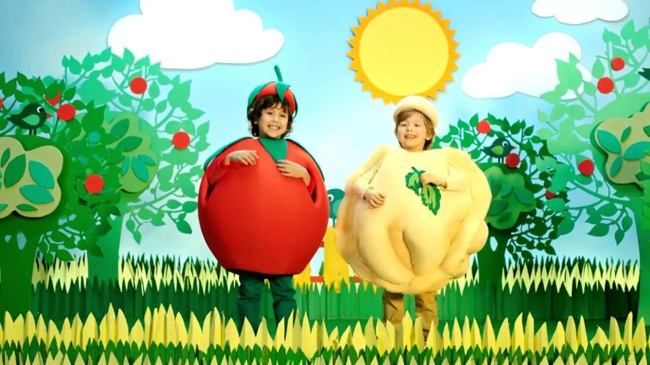 Фруктовый сад реклама. Реклама сока фруктовый сад а я томат. Реклама сока фруктовый сад. Реклама фруктовый сад с детьми а я томат.