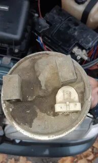 Где находится бензонасос 2114