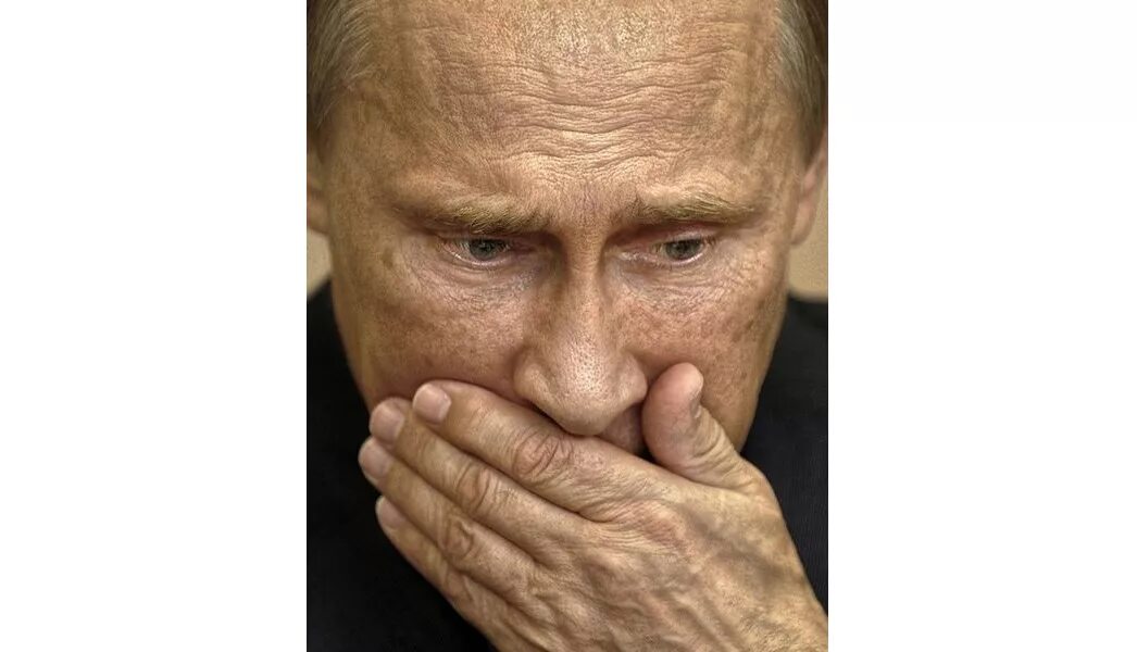 двойник путина якут. лицо настоящей власти. путин клон. путин владимир владимирович удмурт. плакат напротив посольства россии в риге.