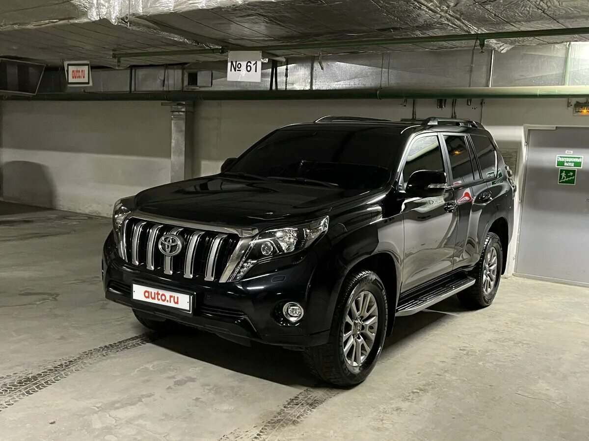 Ленд крузер прадо 200 белый. Ленд крузер прадо 150 2010 года. Тойота прадо 150 2 рестайлинг. Прадо 150 коротыш 2014. Land cruiser prado 2010 черный.