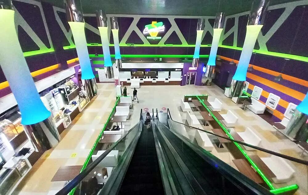 Кинотеатр синема казань парк хаус. Синема 5 казань парк хаус. Синема 5 казань парк хаус. Синема 5 казань парк хаус. Вип зал синема 5 казань парк хаус.