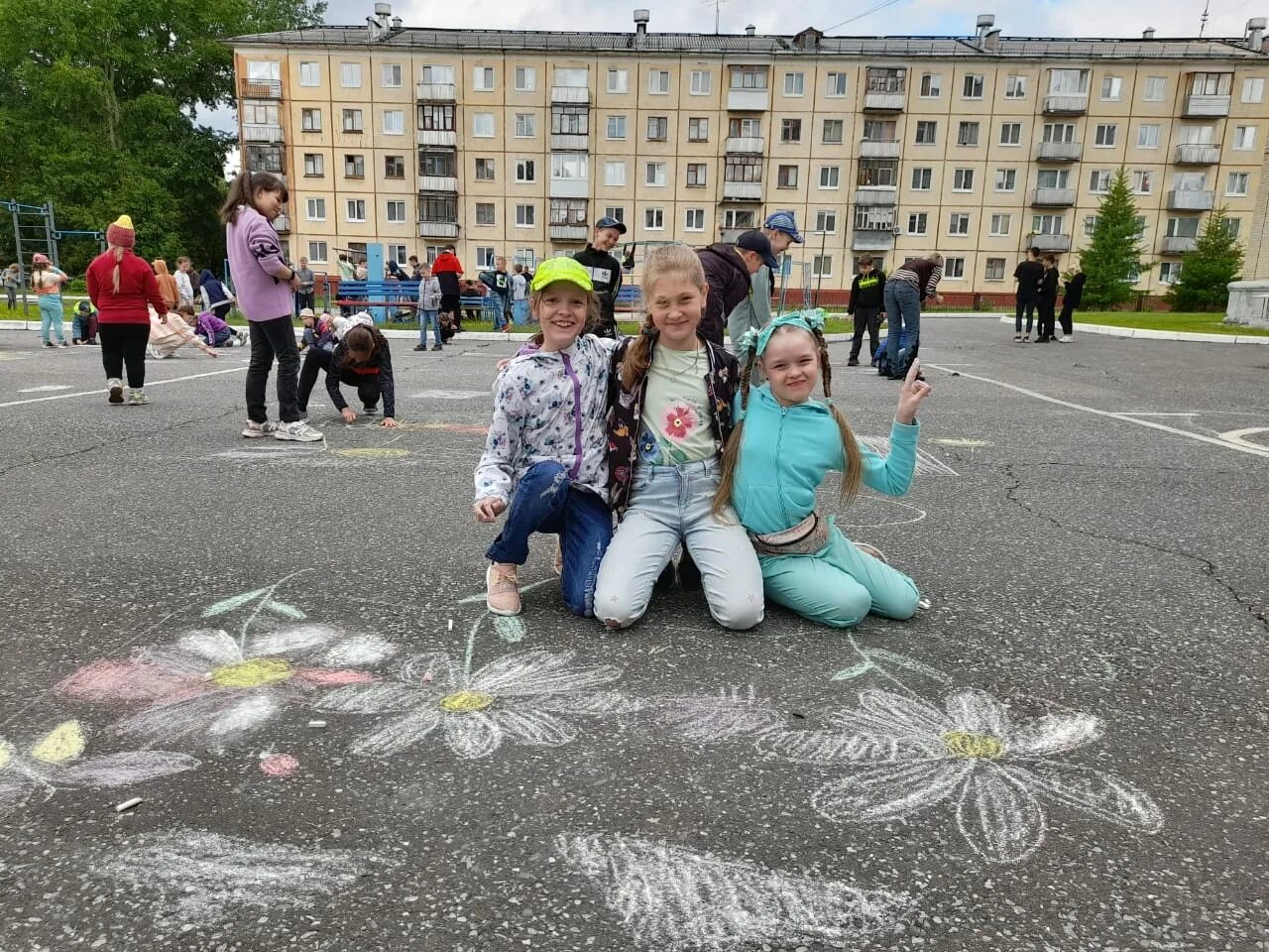 Каникулы в школе в самаре. Умные каникулы. Умные каникулы лагерь. Лагерь сказка. Умные каникулы лагерь фото.