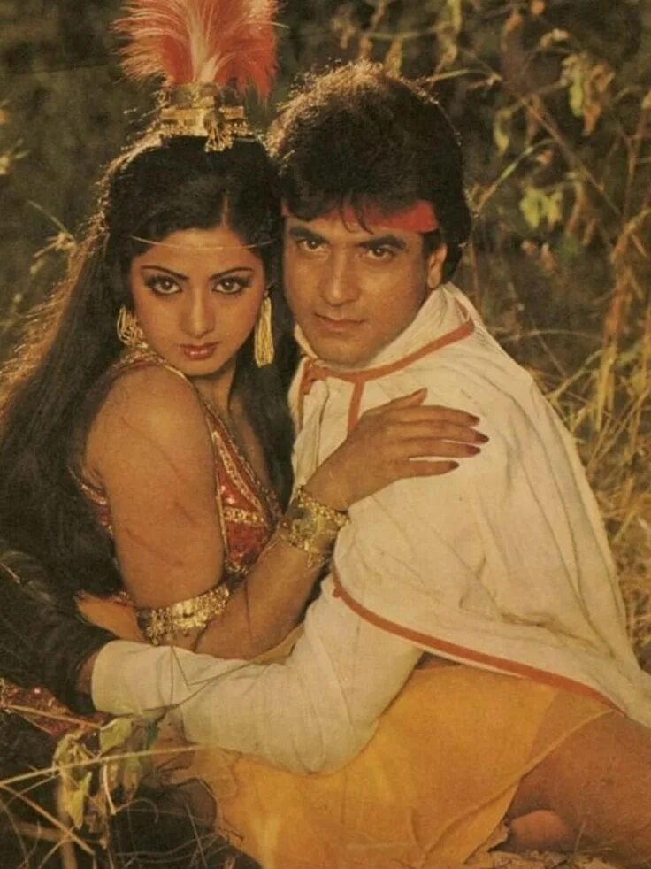 Джитендра актер. Раджеш кханна и хема малини. Indiskiye klipi 1999 god. Devi sridevi (1983). Старые индийские видео.