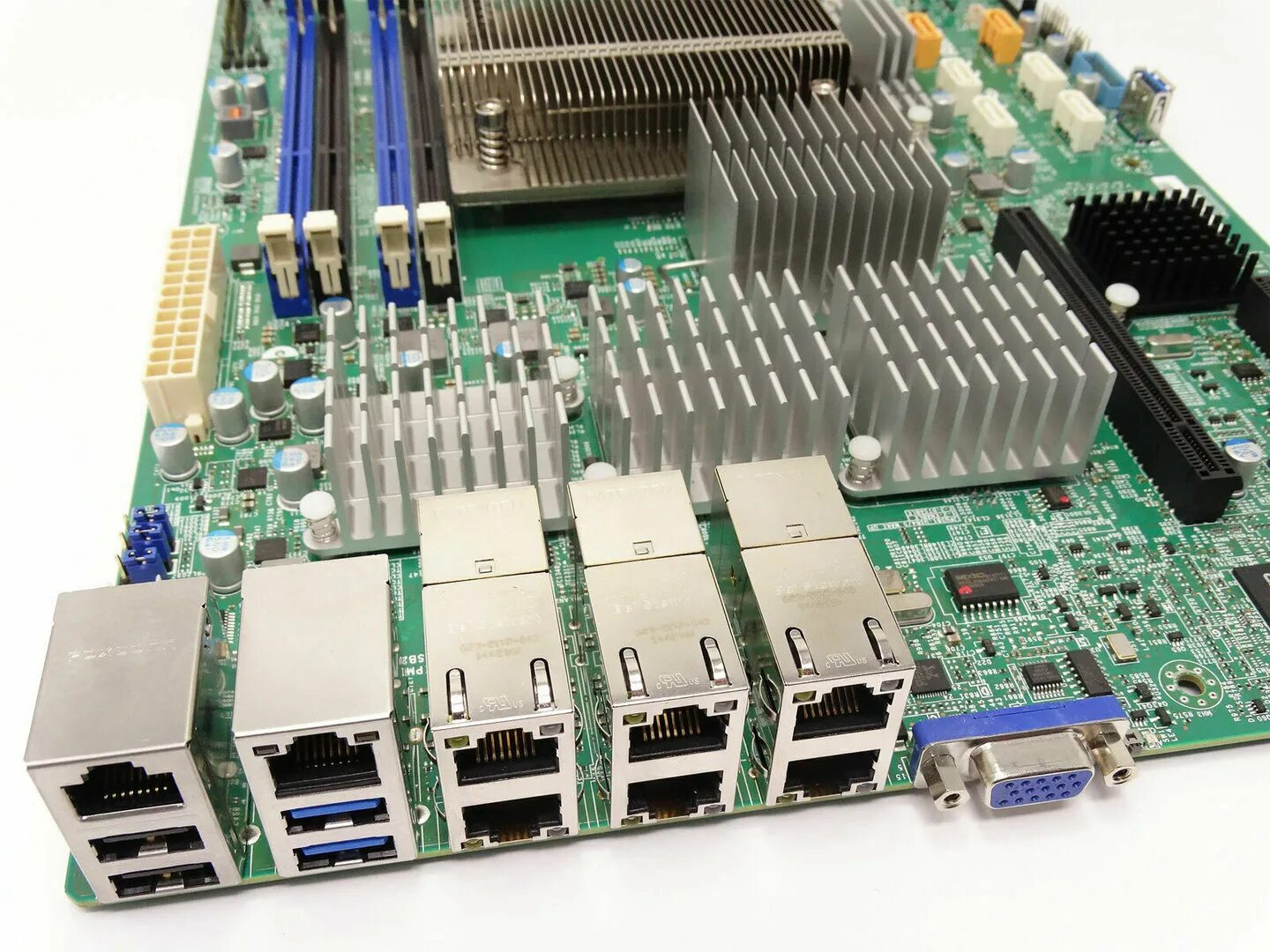 Intel x 25. Supermicro x10. supermicro e3-1230. supermicro x10srl-f. intel x540-t2.