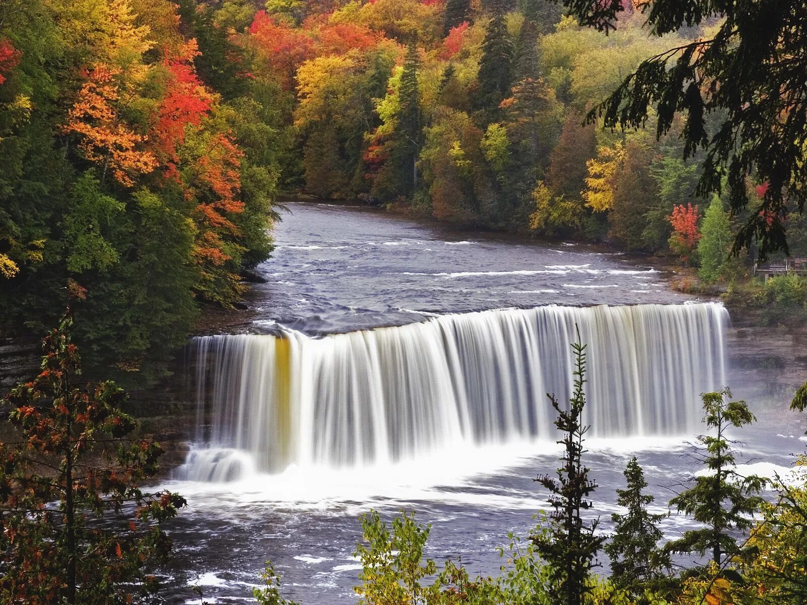 Красота природы читать. Штат мичиган водопад. природа. красота природы. пейзажи природы водопады.