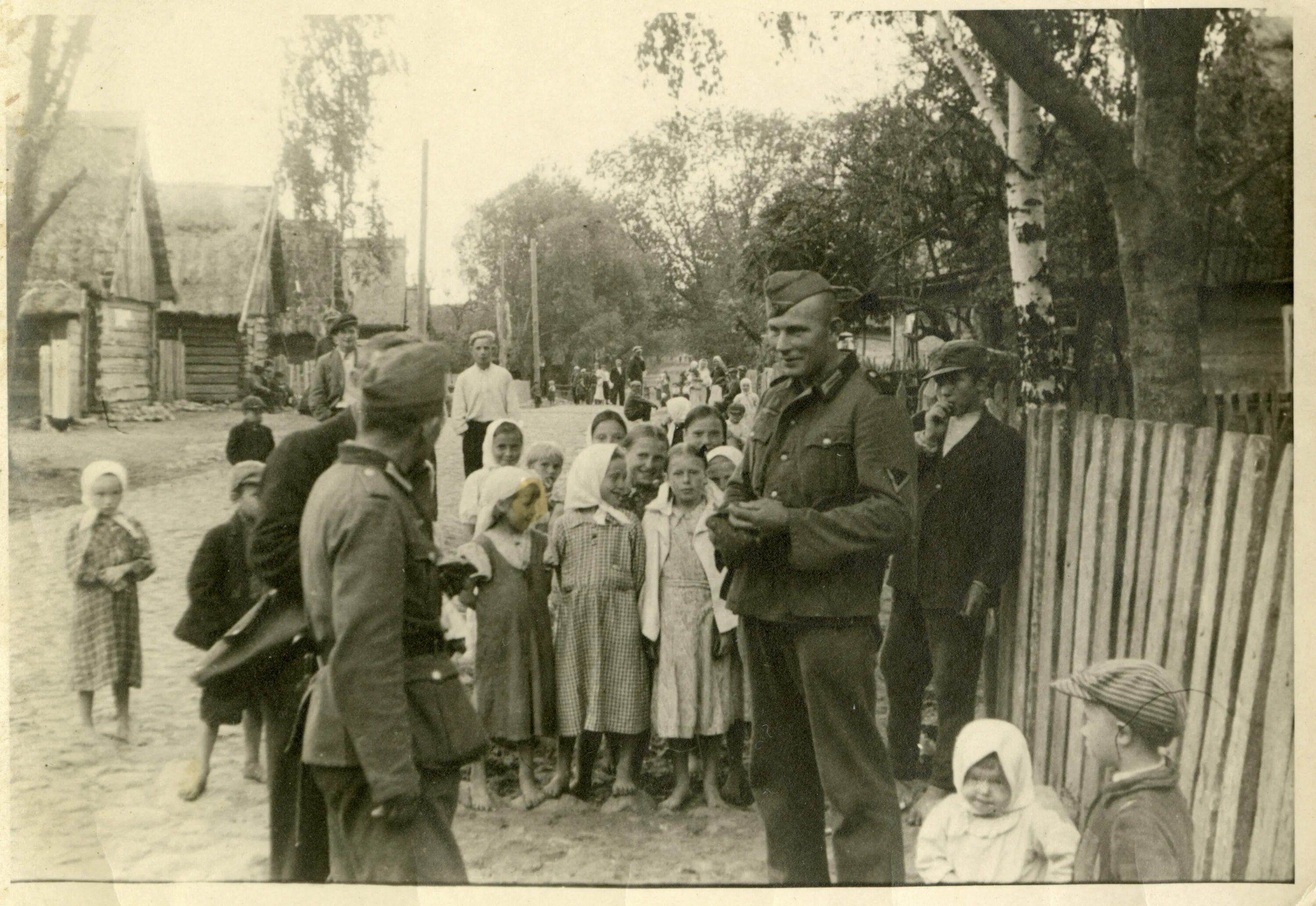 Советская деревня глазами немцев. 1941г.. Украина в оккупации 1941-1943. Жизнь в деревне до войны 1941 года. Дети 1944 года