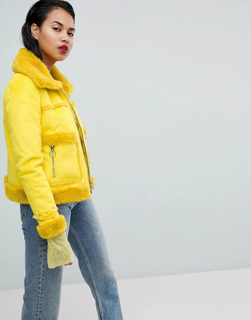 желтая дубленка