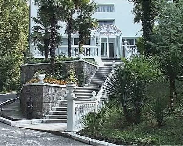 Отель сухумское шоссе хоста. Вознесенская 43 сочи. Гостевой дом в сочи сухумское шоссе. Фкуз «санаторий «хоста». Сочи сухумское шоссе 33/11 светлана.