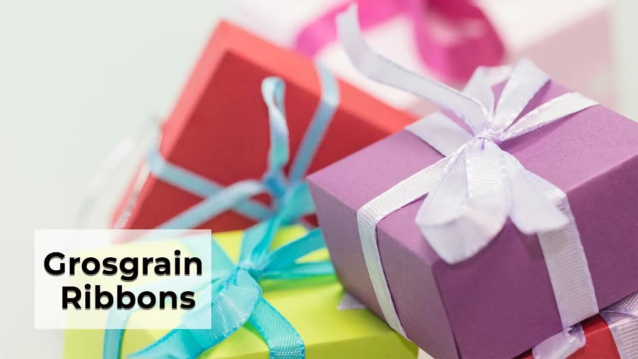 Подарок на день рождения. Яркие подарки. Много подарочных коробок. We gift. We gift.