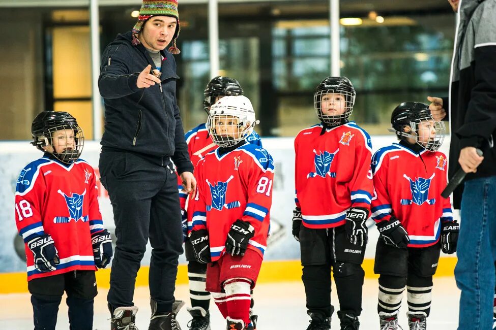 Hockey schools. Хоккейные школы в Канаде для детей. Детская хоккейная школа Локомотив. Школа хоккея. Хоккейная школа Ice Hockey Pro.