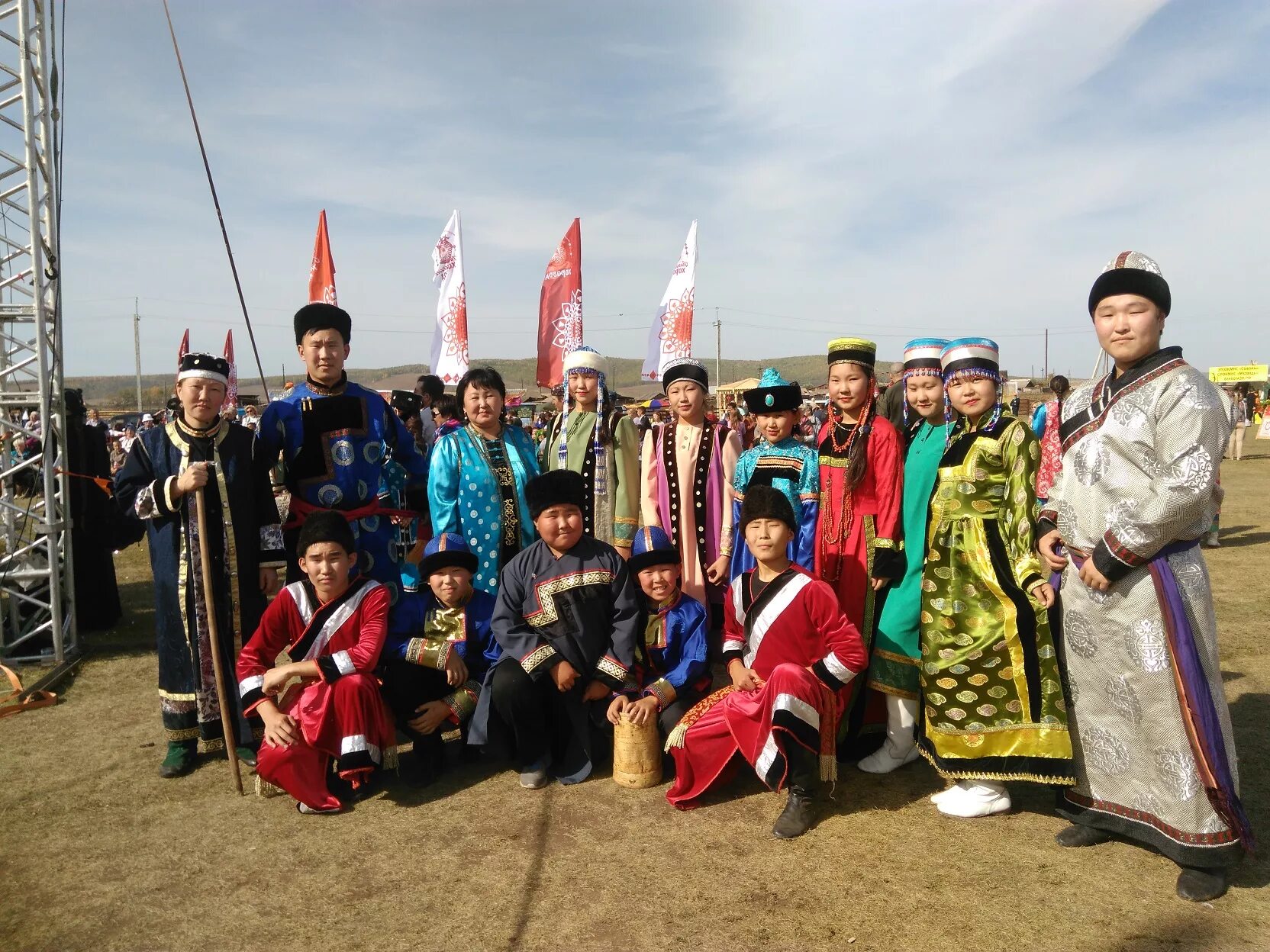 степной кочевник улан-удэ этнокомплекс бурятия. бурятские программы. всебурятский фестиваль алтаргана почему так назвали фото. ёхор бурятский. фольклор бурят.