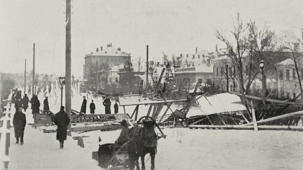 Рабочее восстание в москве. Декабрьское восстание в Москве 1905. Красная Пресня 1905 восстание. Баррикады в Москве 1905. Вооружённое восстание в Москве 1905.