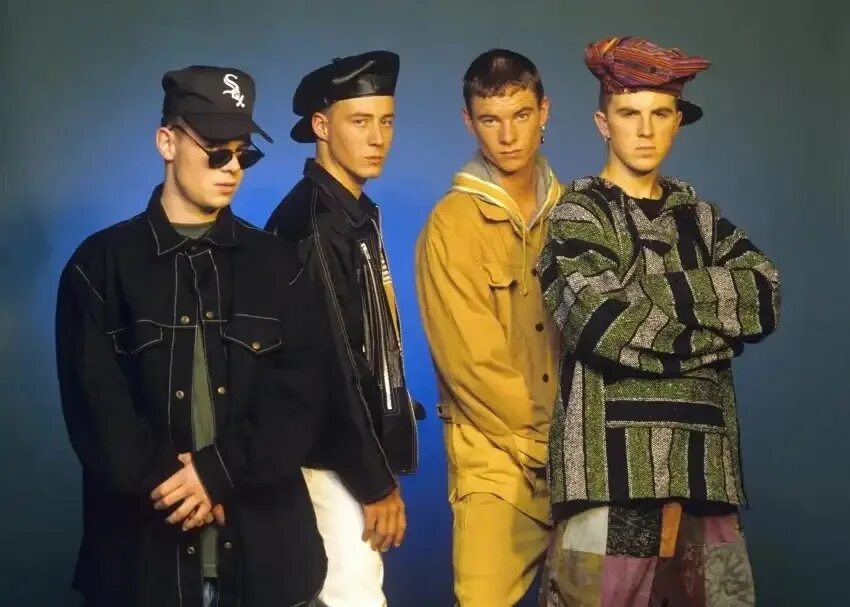 D е группы в в. Группа East 17. Ист севентин группа 90. East 17 солист. Группа East 17 фото.