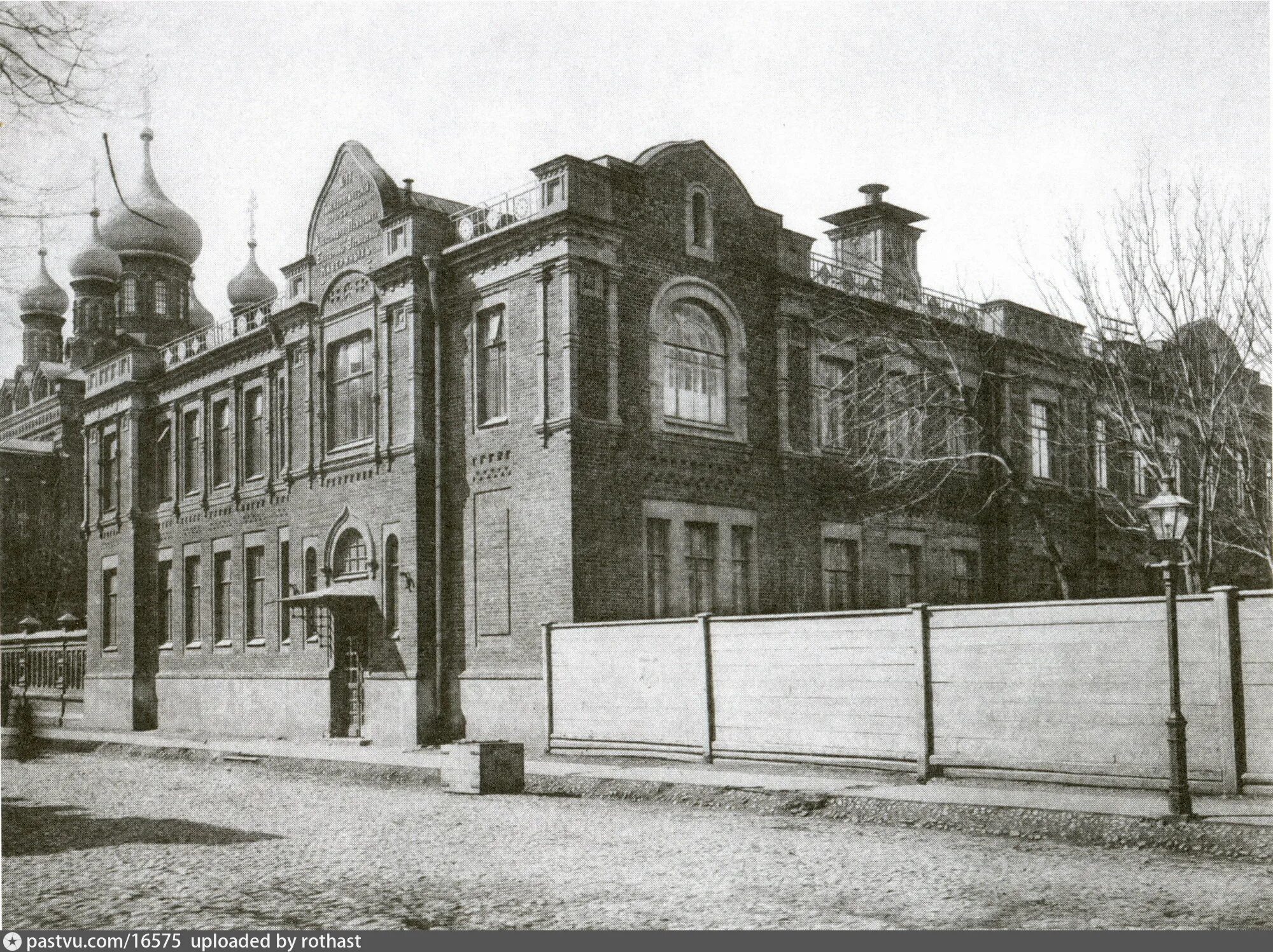 Ново-екатерининская больница усадьба гагариных. 2). Первая городская больница москва 19век. Екатерининская больница 1776. Старо-екатерининская больница в москве.