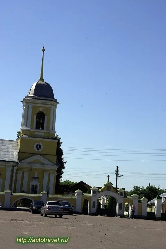 Погода дмитровск на 14. Дмитровск храм Димитрия Солунского. Церкви в Дмитровске Орловском. Церковь Дмитрия Солунского Дмитровск Орловский. Храм Димитрия Солунского Орловская область.