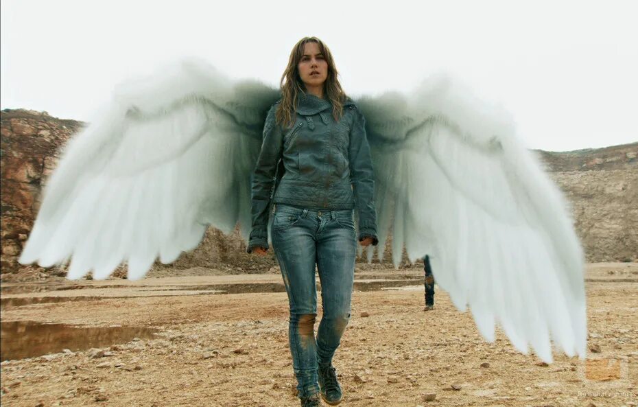 Ангел или демон испания. Хайме олиас ангел или демон. Испания демон. Аура гарридо ангел или демон. Испания демон.