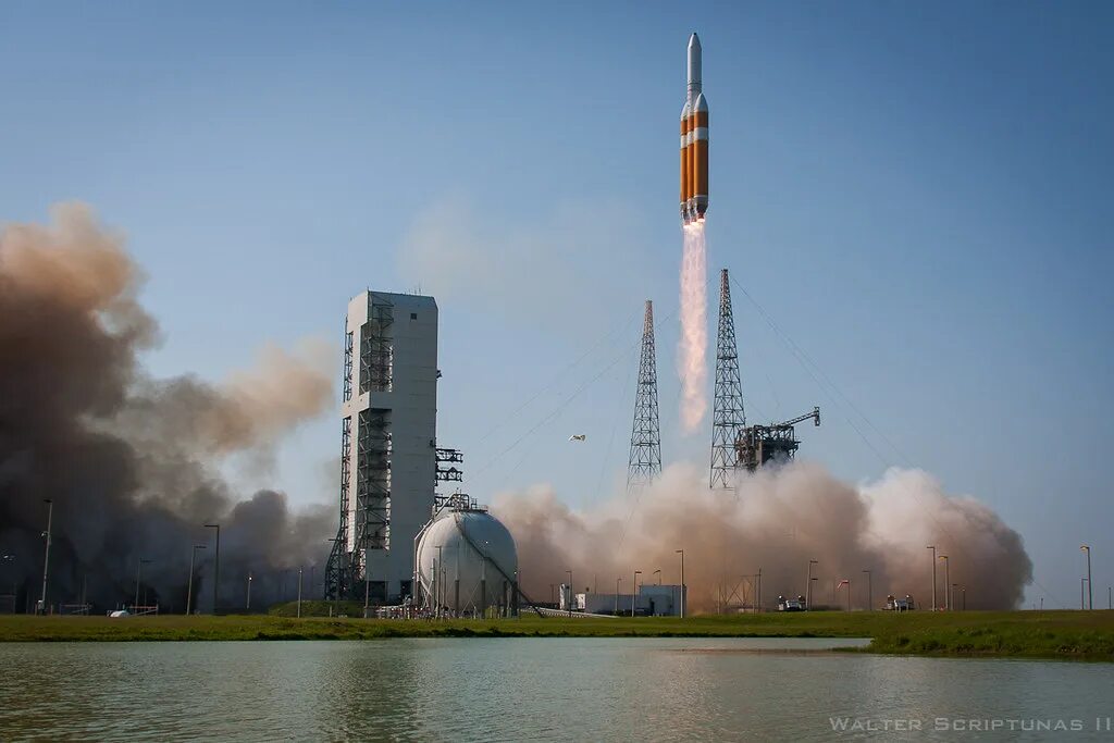 Дельта 4. Ракета Delta. Спутник Delta IV.