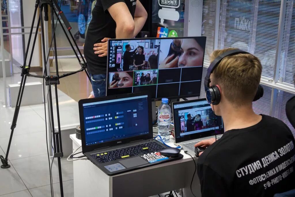 Организация трансляций мероприятий. Камера на мероприятии. Трансляция мероприятия. Видео трансляции москва. Оборудование для видеотрансляций.