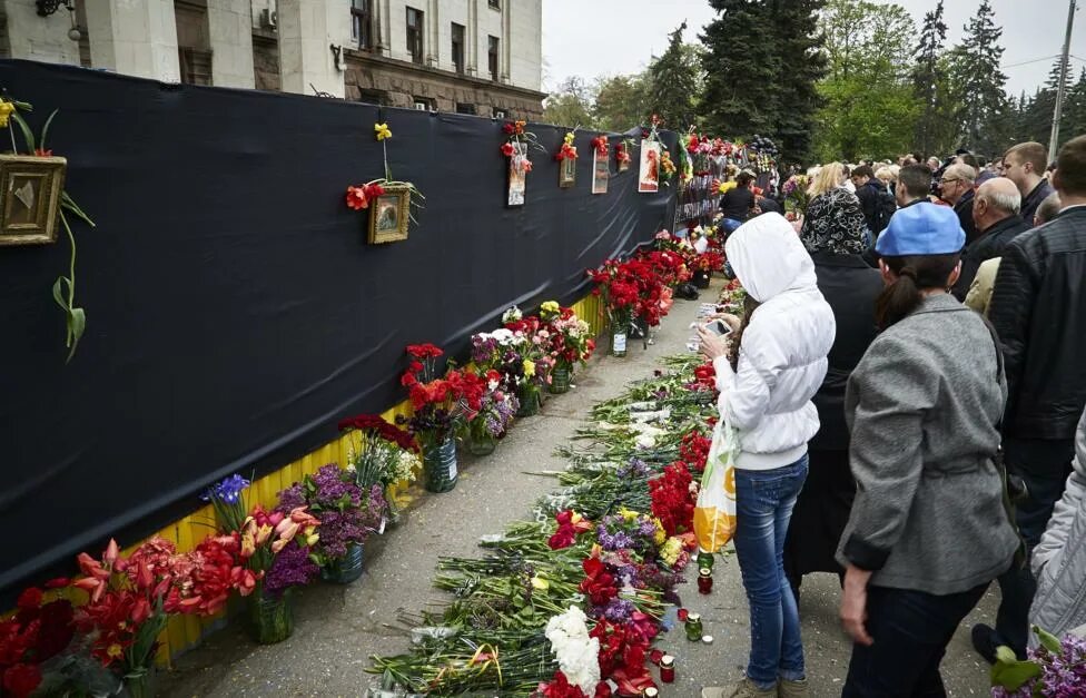 Одесса дом профсоюзов трагедия. Жертвы пожара в Одессе в 2014.