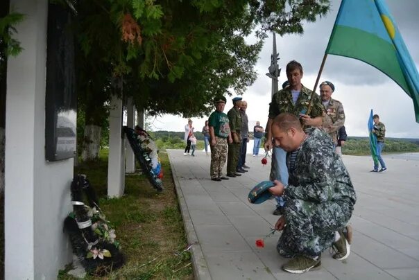 2 августа что говорят. День ВДВ Таруса. Газета к Дню ВДВ. Десантное братство Таруса.