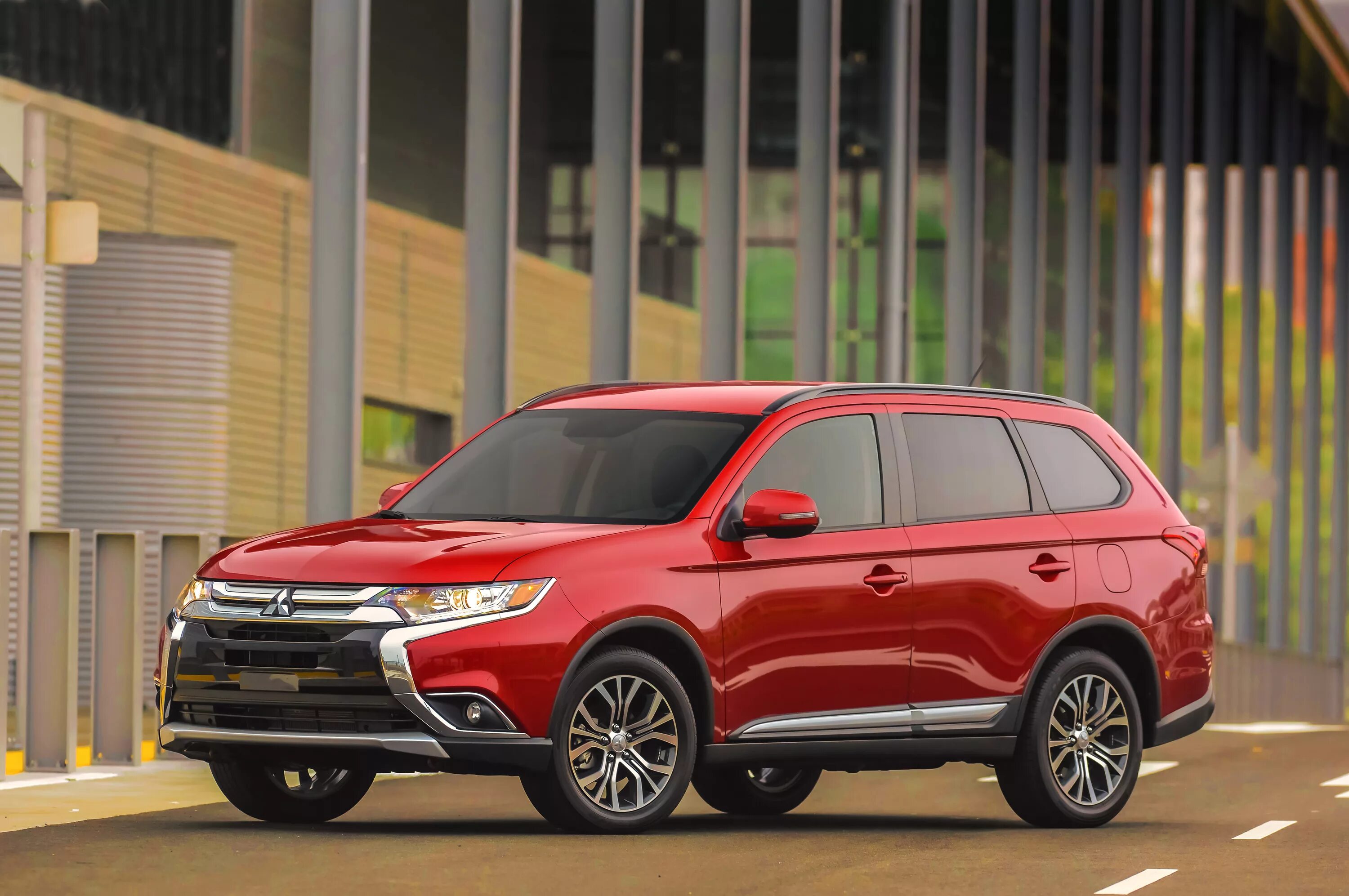 Mitsubishi Outlander 2016. Митсубиси Аутлендер 2016. Митсубиши Аутлендер 2016. Mitsubishi Аутлендер 2016. Мицубиси аутлендер 2016 год