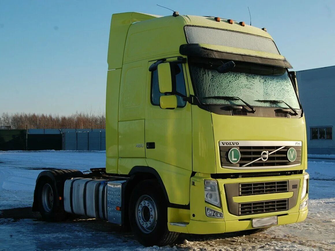 Тягачи volvo fh13. Вольво фш 13. Вольво фн 12 2002 года. Лизинг вольво фш 13. Поддон вольво фш 13.