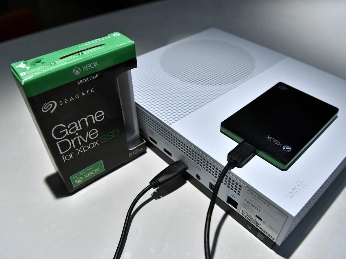 Xbox series драйвер. Xbox 1 TB SSD. Жесткий диск для Xbox one 1tb. Ссд для хбокс сериас. Ссд хбокс 360.