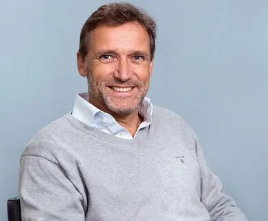 Сколько лет данону из хозяев