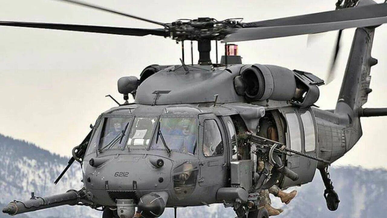 Вертолет перебрасывал отряд. Вертолет HH-60g Pave Hawk. HH-60w Jolly Green II. Вертолет Sikorsky HH-60w. Американские вертолеты в Ираке.