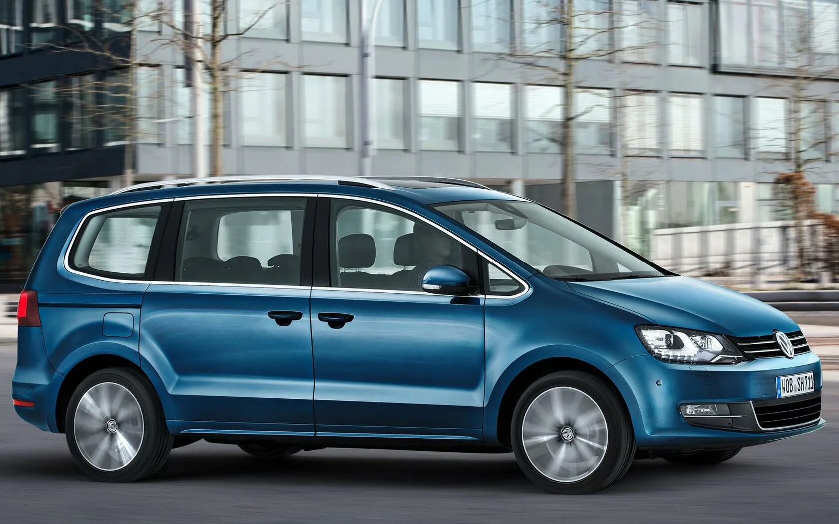 Минивэн Фольксваген Шаран. Volkswagen Sharan 2022 года. Фольксваген Шаран 2018. Новый Volkswagen Sharan.