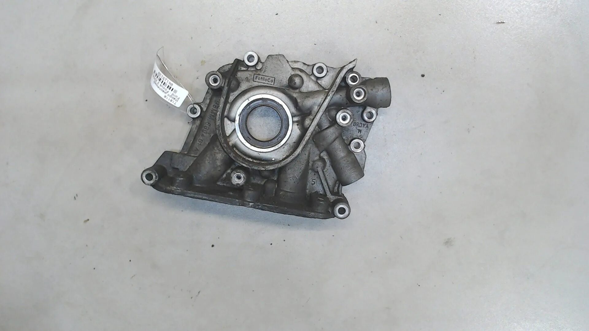 6. 8. 6. 6. Масляный насос форд фокус.