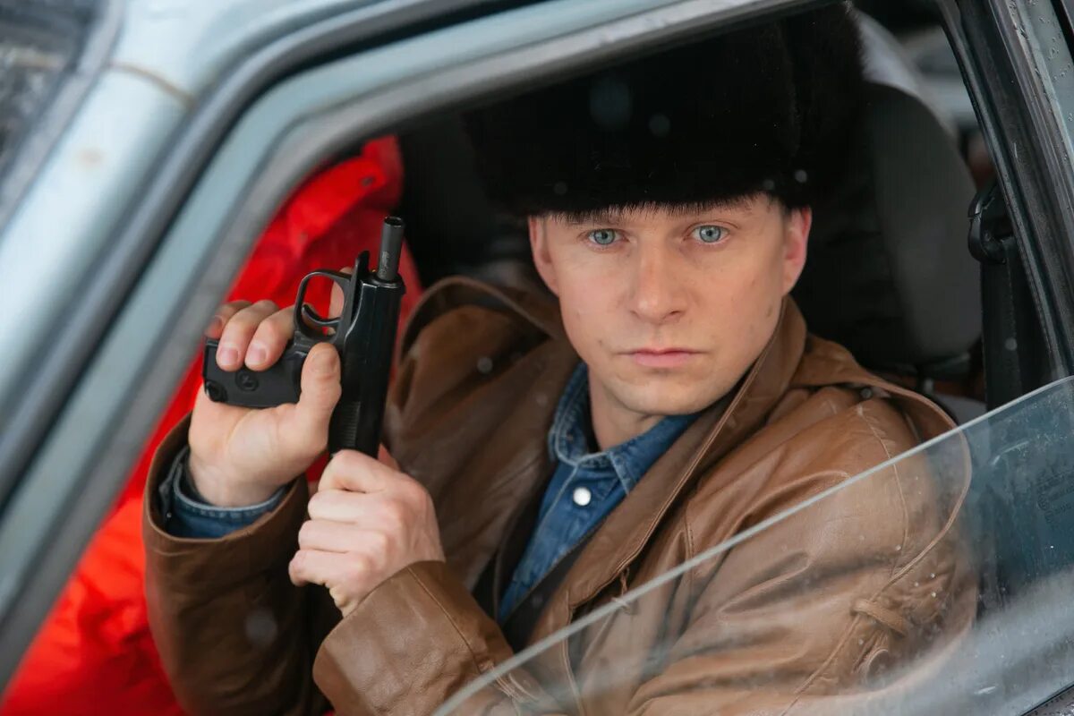 Комедийные новинки 2023. Комедийные новинки 2023. Джона хилл комедии. You people netflix. Отчаянные аферистки / queenpins.
