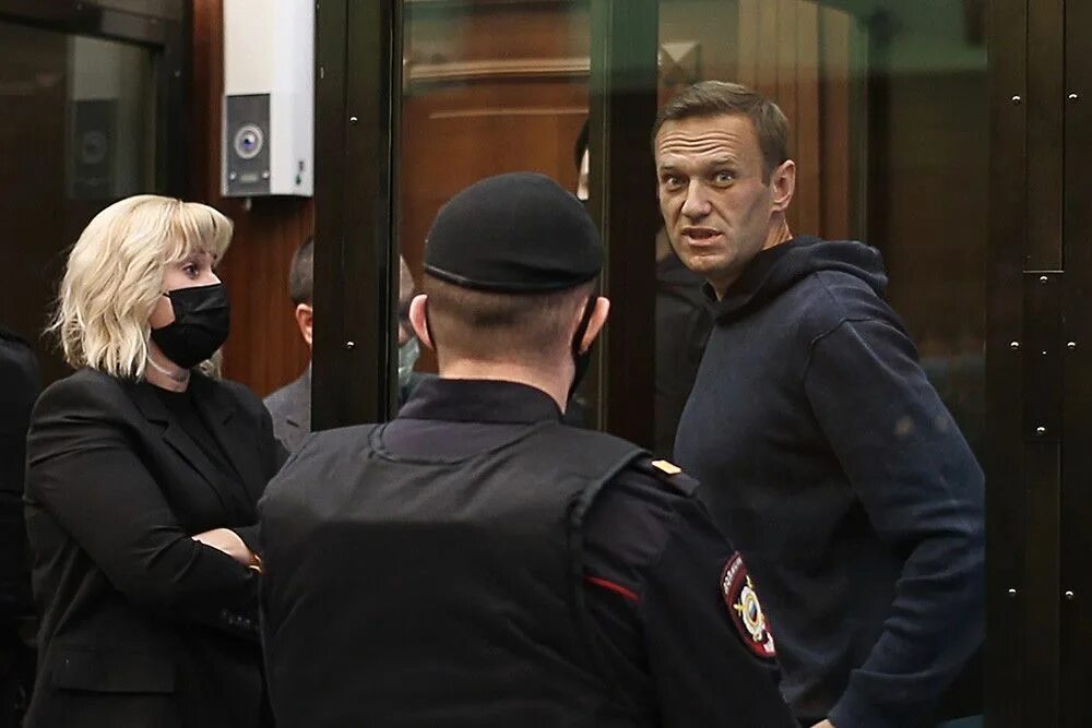 Включи 2 судебные. Навальный в суде. Навальный суд 2 февраля 2021.