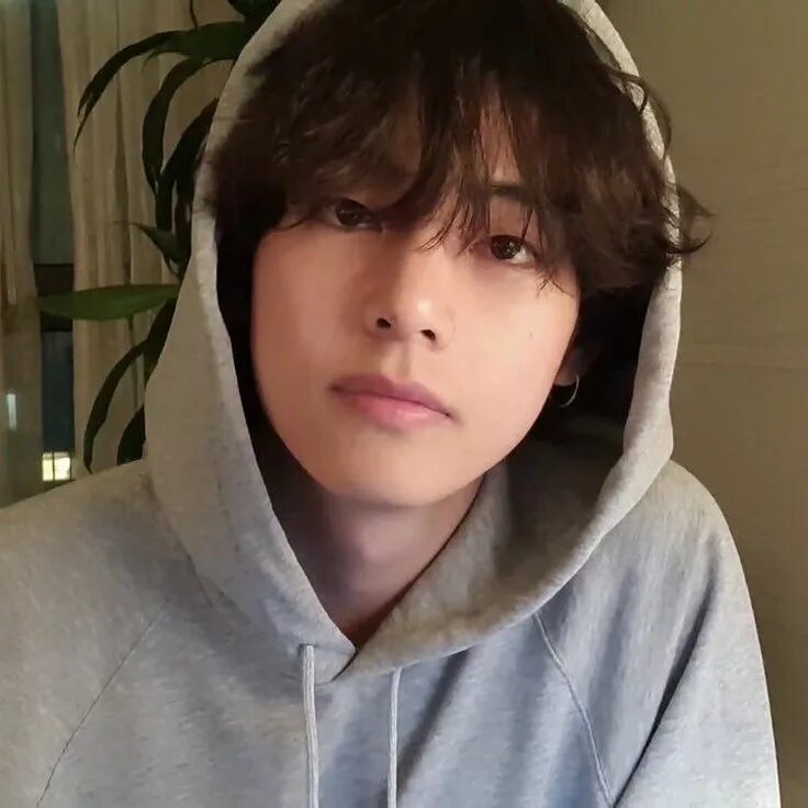 Тэхён 2022. Тэхен из bts 2013. Тэхен бтс. Кан тхэ-о. Bts kim taehyung.