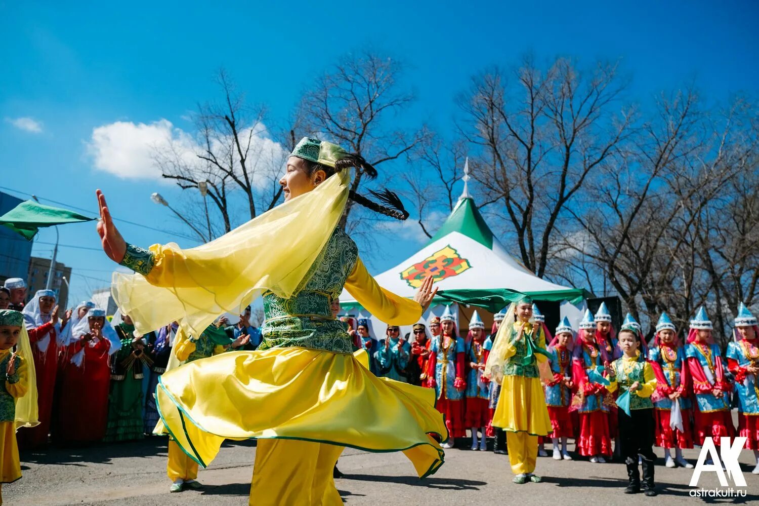 Весенний праздник Навруз в Татарстане. Навруз байрам 2023. Navruz праздник. Навруз байрами Узбекистан. Навруз что это за праздник кто отмечает