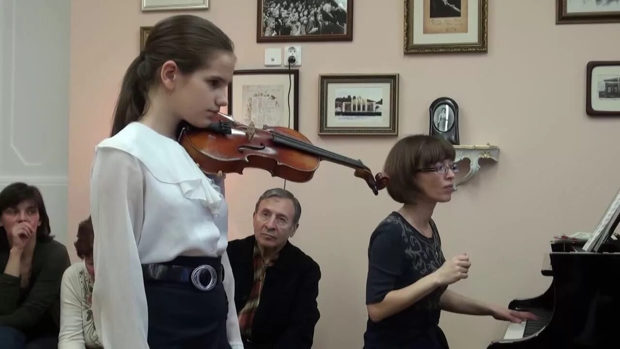 Головка скрипки французская школа.