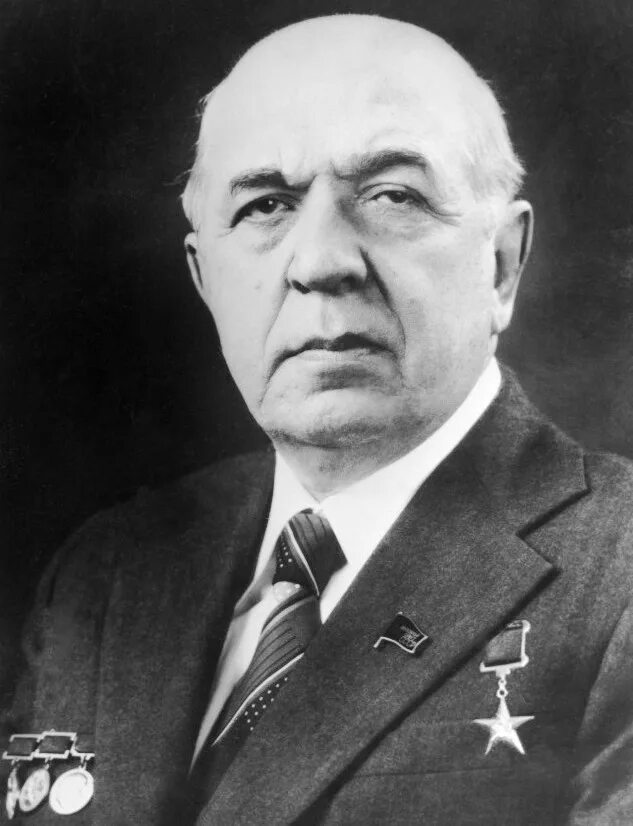 министр газовой промышленности. министерство газовой промышленности. алексей кириллович кортунов. министр газовой промышленности. оруджев сабит атаевич (1912 — 1981).