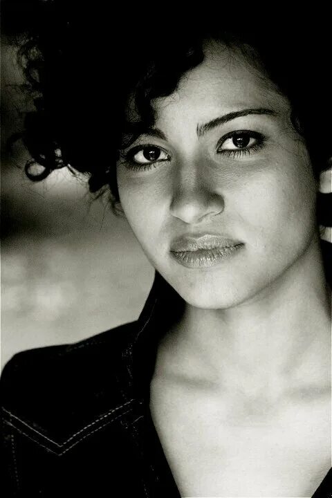 Мавританец / the mauritanian. Мина рэян (meena rayann). Мина райанн игра престолов. Мина райанн грудь. Мина райанн.