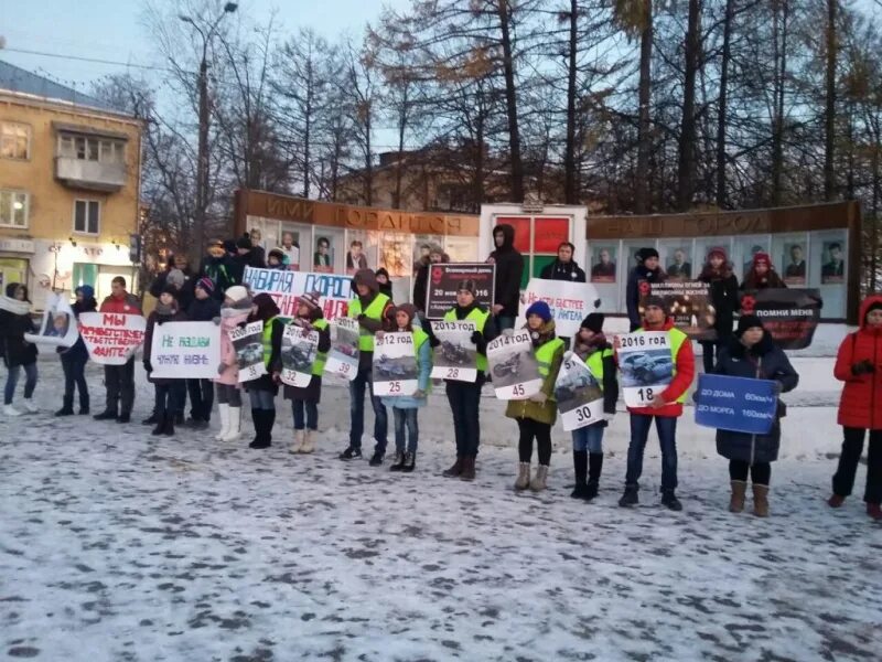 Зажигай ковров. Дискотека для молодежи. Танцы в клубе. Зажигай ковров. Дискотека для молодежи.