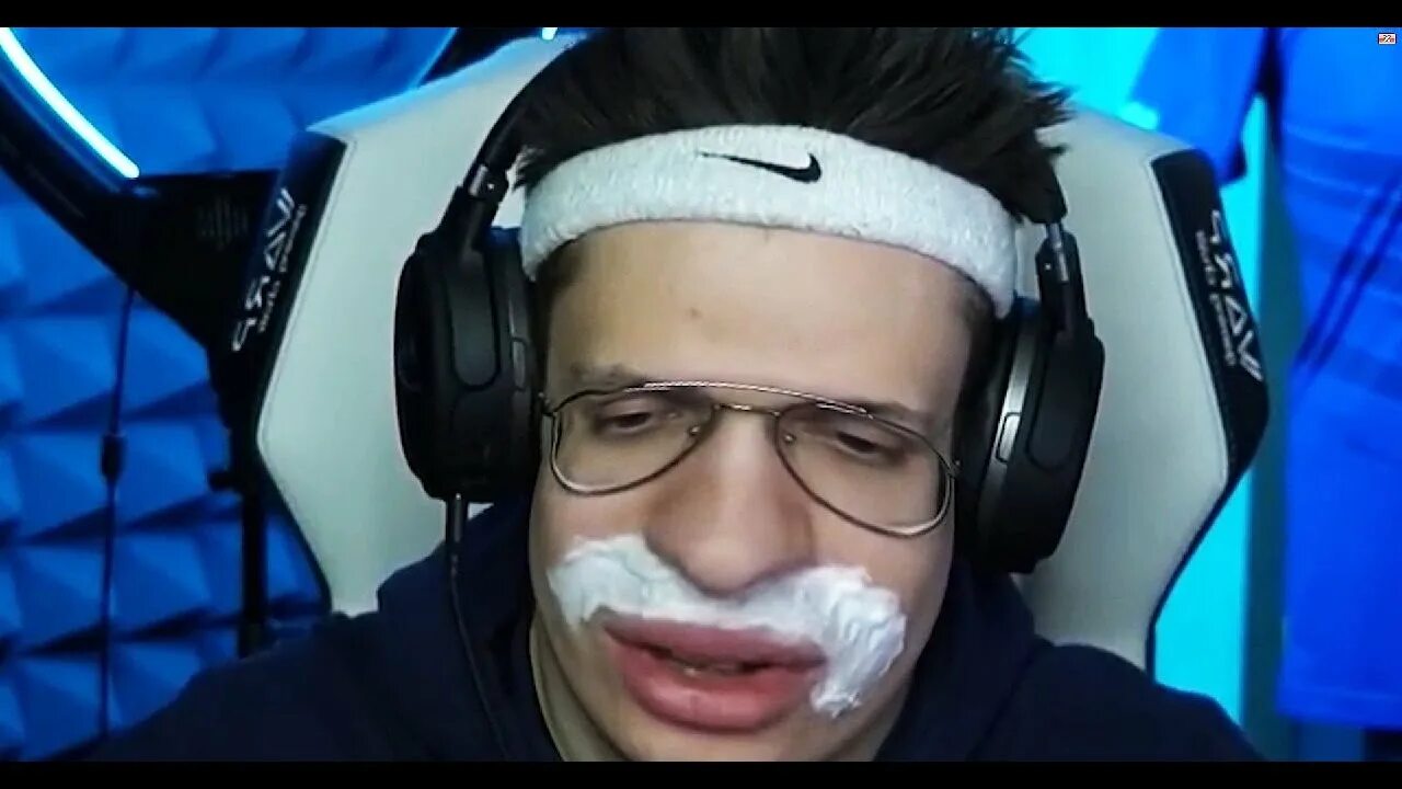 Бустер соло. Бустер канал. Бустер канал. Бустер стример. Бустер киберспорт.