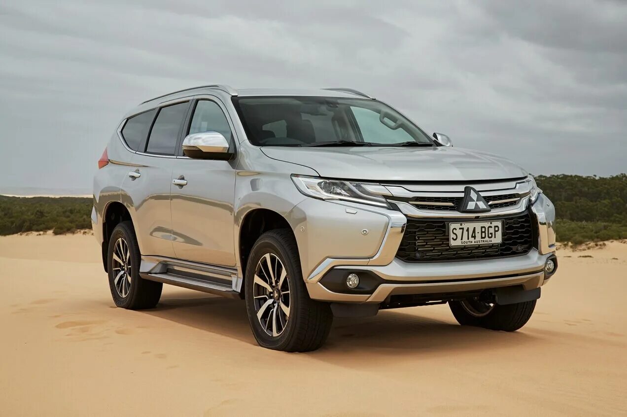 Mitsubishi Pajero Sport 2016. Митсубиси Паджеро спорт 2016. Митсубиси Паджеро спорт 2017. Митсубиси Паджеро 2018. Mitsubishi pajero 2019