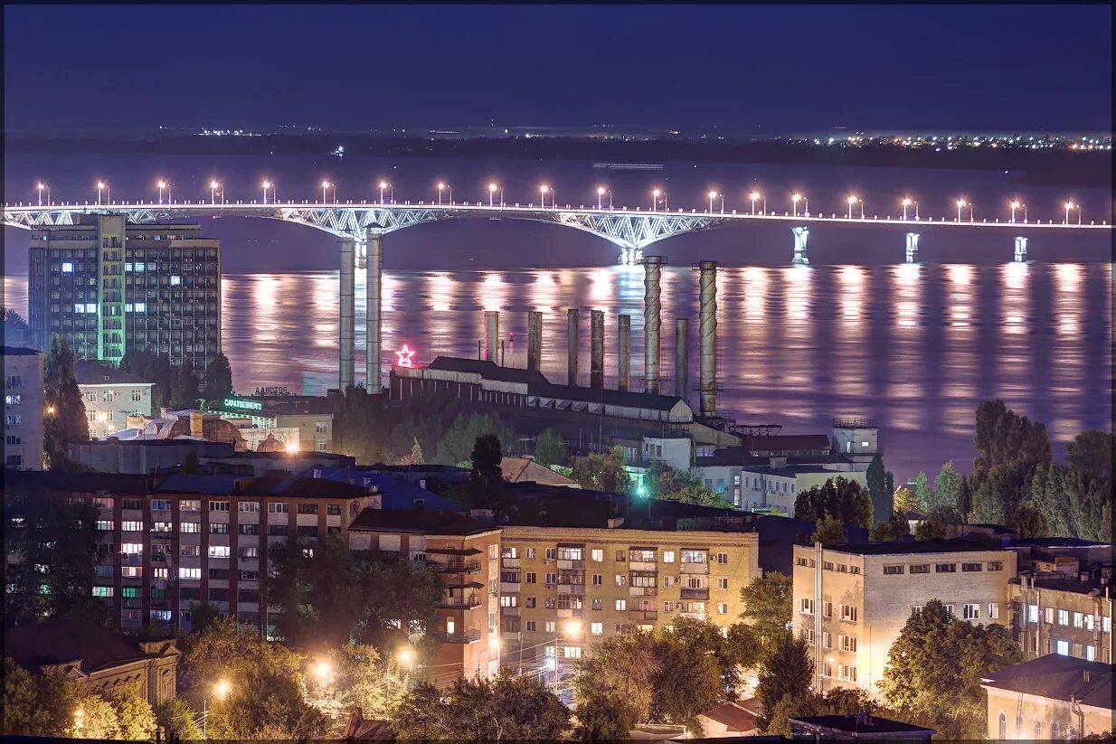 Саратов город на Волге. Город Энгельс Саратовской области. Энгельс город Волга. Поволжье , город. Саратов.