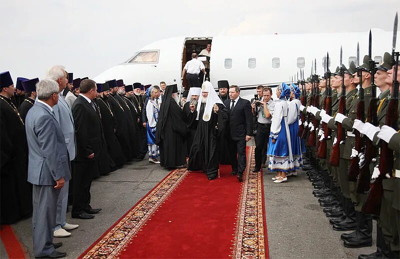 Встреча патриарха. Встреча патриарха в самаре аэропорту.