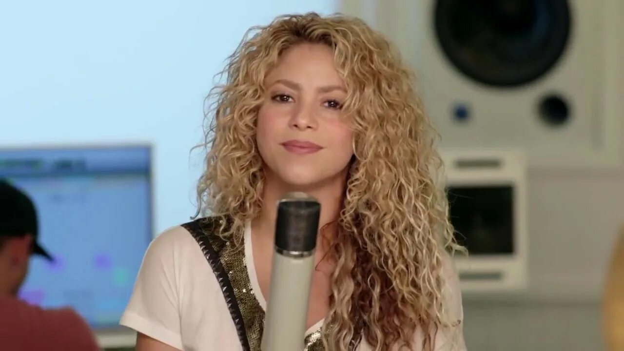 Shakira Vevo. Try everything Shakira. Shakira everything